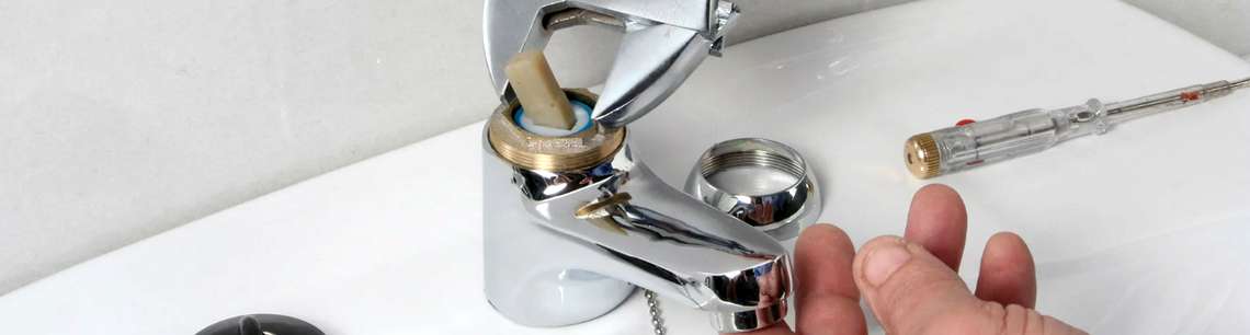 Монтаж однорычажного смесителя
