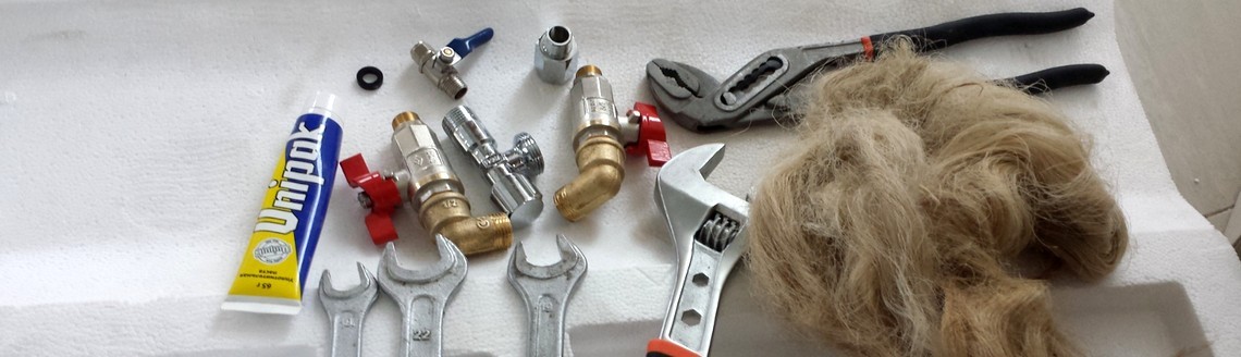 Инструменты и материалы для установки смесителя для душа