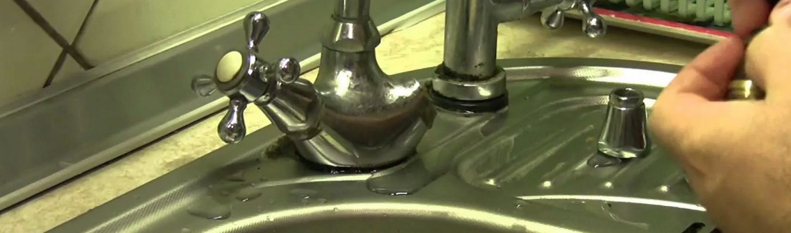 Установка смесителя на кухне