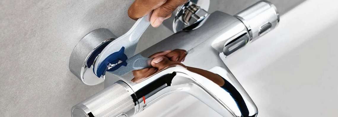 Установка термостатического смесителя